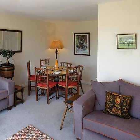 47 Wetherby Way, 3 Bedrooms, Sleeps 6, Easy Walk To Town, Parking, Self Catering, Great View Stratford-upon-Avon Esterno foto