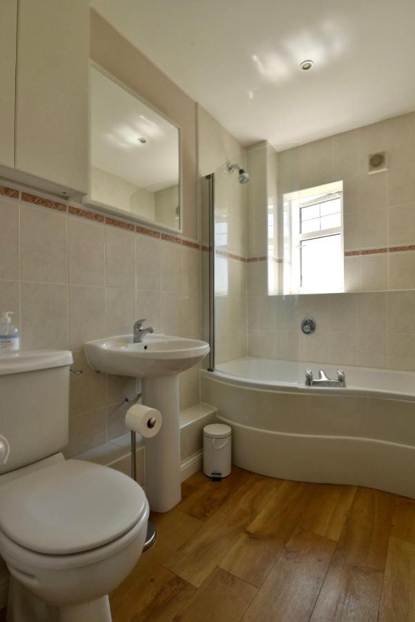47 Wetherby Way, 3 Bedrooms, Sleeps 6, Easy Walk To Town, Parking, Self Catering, Great View Stratford-upon-Avon Esterno foto