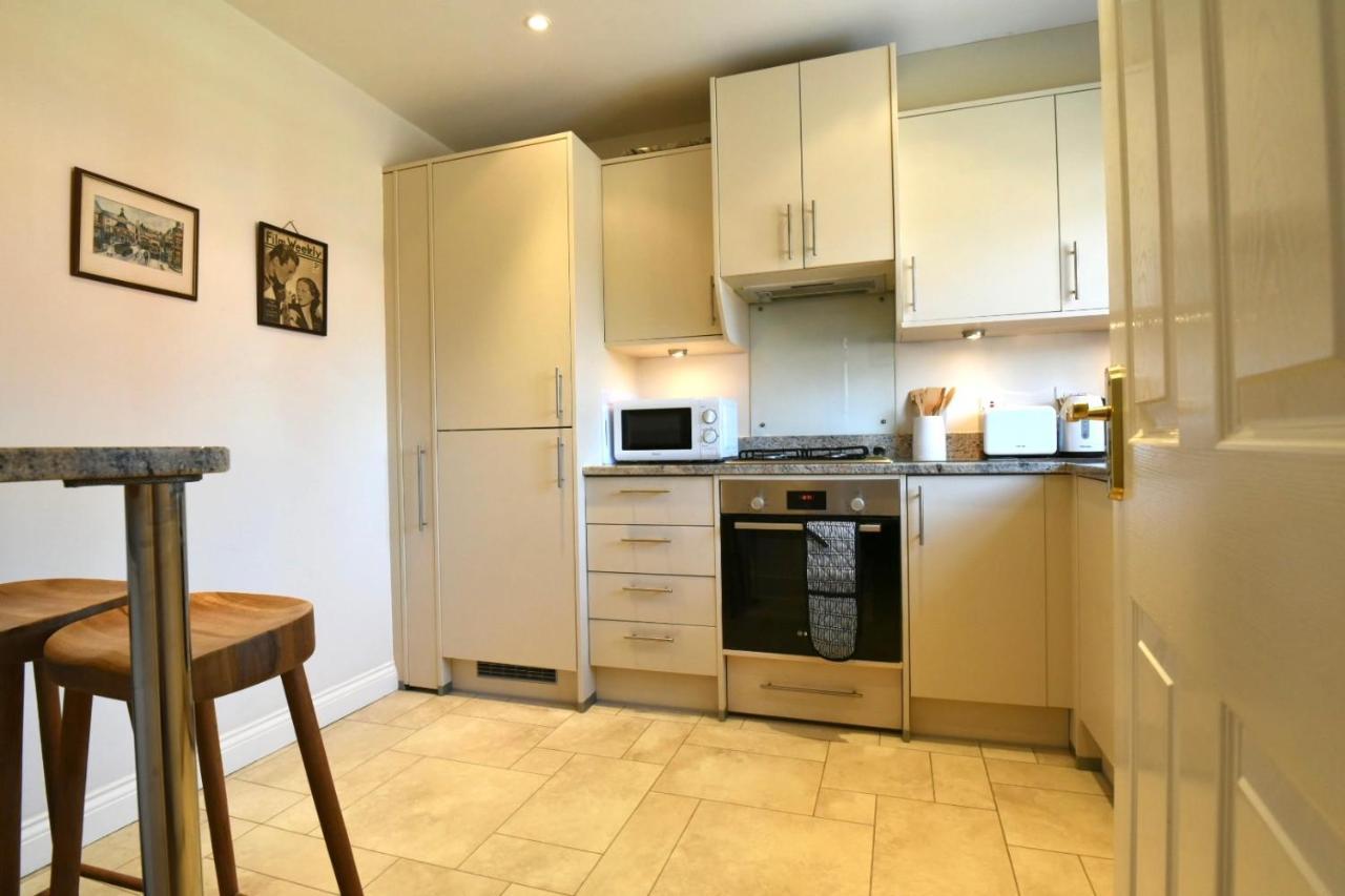47 Wetherby Way, 3 Bedrooms, Sleeps 6, Easy Walk To Town, Parking, Self Catering, Great View Stratford-upon-Avon Esterno foto