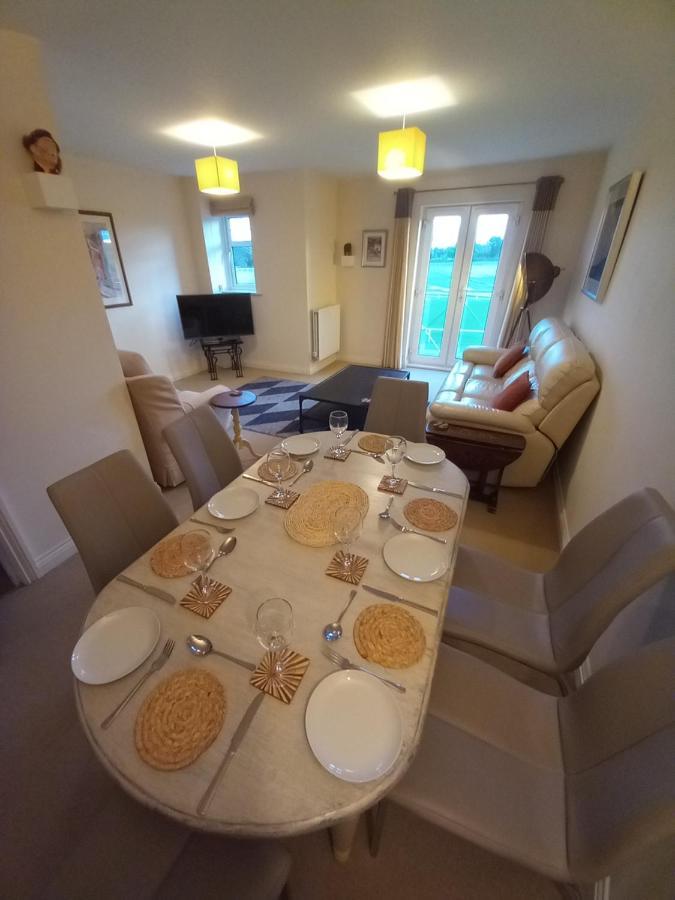 47 Wetherby Way, 3 Bedrooms, Sleeps 6, Easy Walk To Town, Parking, Self Catering, Great View Stratford-upon-Avon Esterno foto