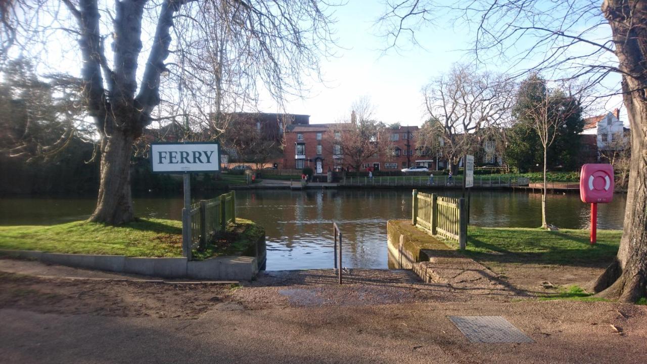 47 Wetherby Way, 3 Bedrooms, Sleeps 6, Easy Walk To Town, Parking, Self Catering, Great View Stratford-upon-Avon Esterno foto
